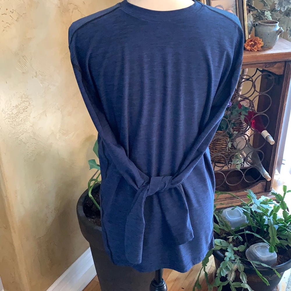 Long sleeved tee